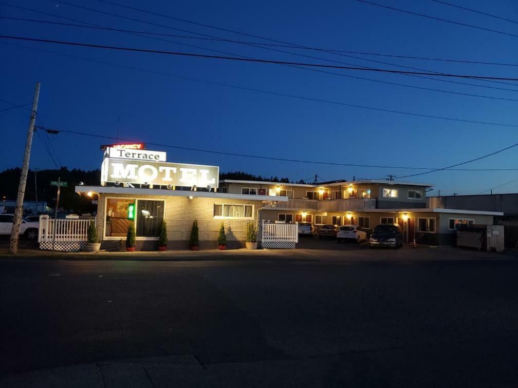 كوس باي Terrace Motel المظهر الخارجي الصورة